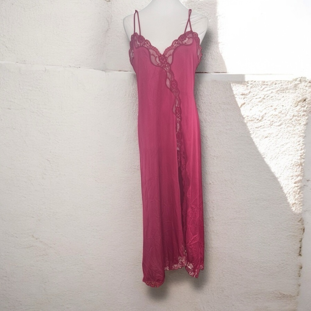 Vintage raspberry Pink Lace Trim Nightgown 16 coquette fairy old Hollywood